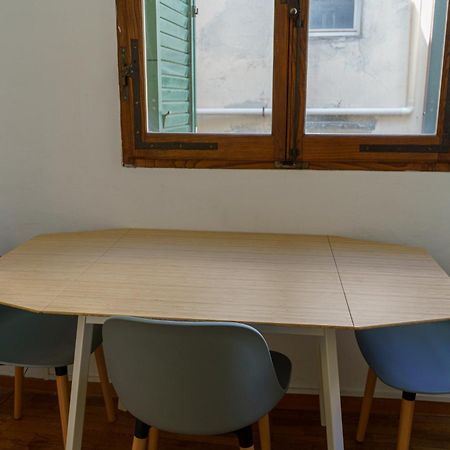 Central 1 Bedroom Apartment In The City Center Флоренция Екстериор снимка