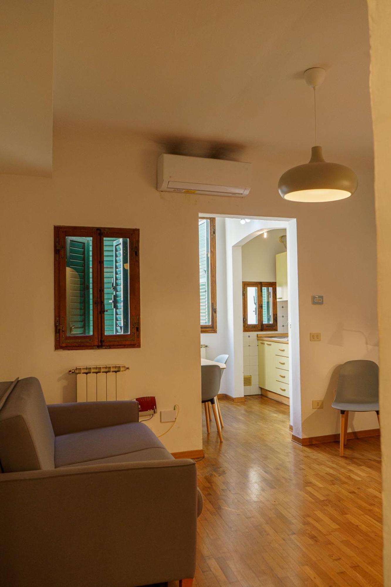 Central 1 Bedroom Apartment In The City Center Флоренция Екстериор снимка